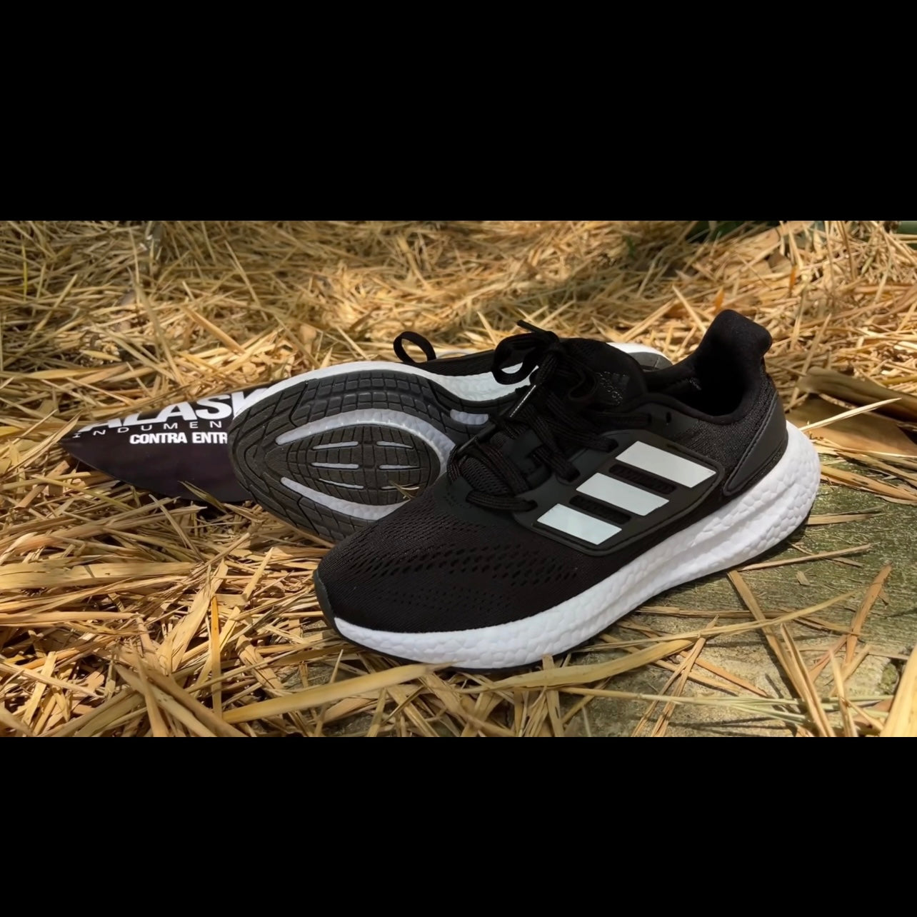 ADDAS PUREBOOST HOMBRE  N/B