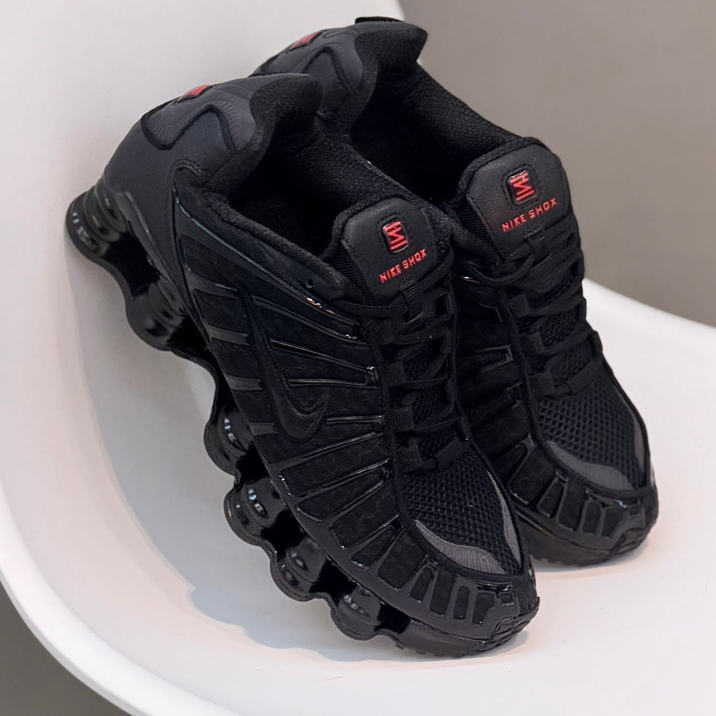 N I K E.  SHOX    GUSANO