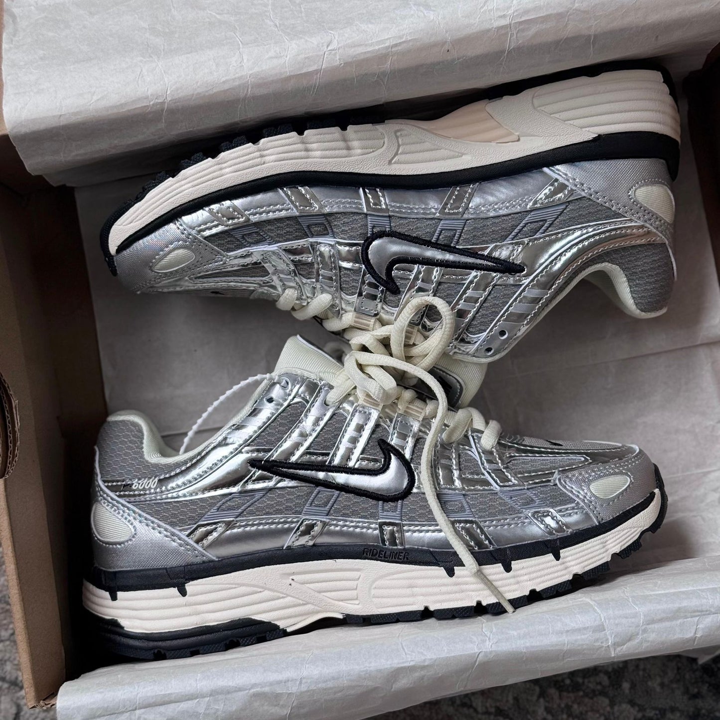 NIKE P6000